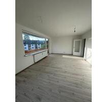 Kernsaniert! 3-Zimmer-Wohnung mit Balkon und Garage in Huchting - Bremen