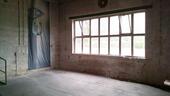 Foto - HALLE GROSSGARAGE WERKSTATT m. GRUBE und BÜRO LAGER GARAGE 110 qm