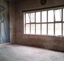 HALLE GROSSGARAGE WERKSTATT m. GRUBE und BÜRO LAGER GARAGE 110 qm - Weißenfels