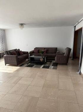 Foto - Großzügige 4-Zi-Whg mit 2 Balkonen