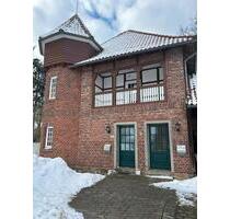 Stilvolle 2-Zimmer-Dachgeschosswohnung auf dem Gut Hengholt - Berge