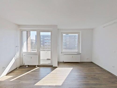 Foto - Renoviertes Apartment: 1-Zimmer mit Tageslichtbad & Balkon