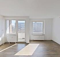 Renoviertes Apartment: 1-Zimmer mit Tageslichtbad & Balkon - Hannover Herrenhausen-Stöcken