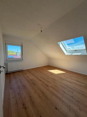 Foto - Sanierte Dachwohnung mit tollem Ausblick