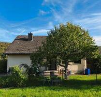 Einfamilienhaus mit Einliegerwohnung & Naturblick, provisionsfrei - Bad Kissingen
