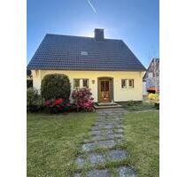 Freistehendes Einfamilienhaus mit großem Garten mit Potential - Wülfrath