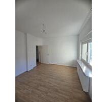 Helle 2-Zimmer-Wohnung in Duisburg mit Balkon