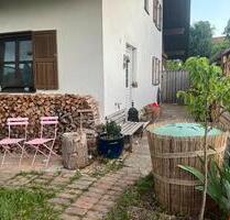 2,5 Zimmerwohnung mit Garten - 1.100,00&nbsp;EUR Kaltmiete, ca.&nbsp; 90,00&nbsp;m&sup2; in Essenbach (PLZ: 84051)