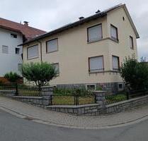 Zweifamlienhaus mit Schwimmhalle - Fürth