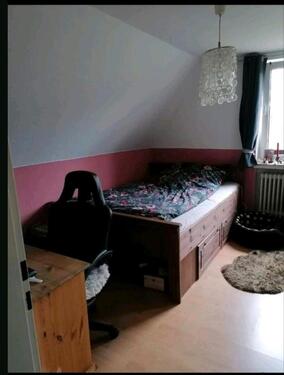 Foto - Zimmer zur Untermiete - 400,00&nbsp;EUR Kaltmiete, ca.&nbsp; 85,00&nbsp;m&sup2;