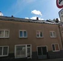 Haus zu verkaufen - 29.000,00&nbsp;EUR Kaufpreis, ca.&nbsp; 145,00&nbsp;m&sup2; in Falkenstein/Vogtland (PLZ: 08223)