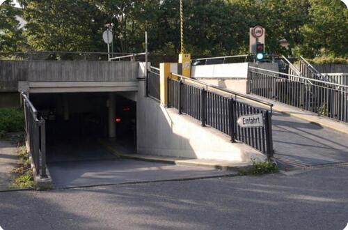 Foto - Parkplatz Dauerstellplatz in der Tiefgarage am Schloss in MGH
