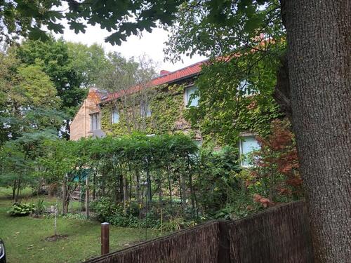 Foto - 1 x MFH ,3 x EFH , Nebengebäude , Garagen ,8000 qm Bauland