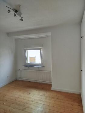 Foto - Ruhiges Zimmer mit Bad zur Untermiete (Cölbe-Bürgeln)