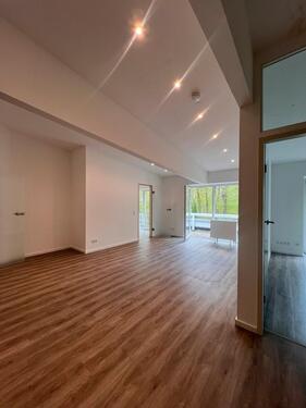 Foto - Helle, flexible Gewerbeeinheit mit Wohnmöglichkeit