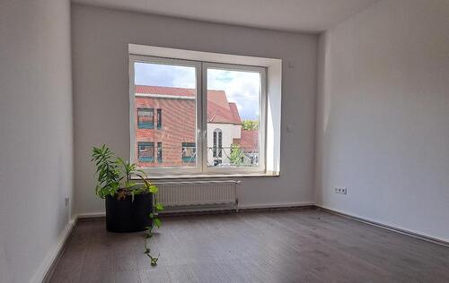 Foto - Traumwohnung: Lichtdurchflutete 3-Zimmer-Wohnung mit Balkon & Blick ins Grüne