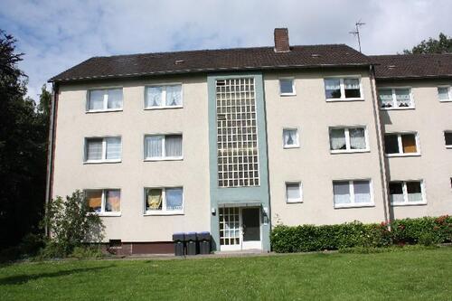 Foto - Bei VIVAWEST die Sonnenstrahlen auf dem eigenen Balkon genießen.