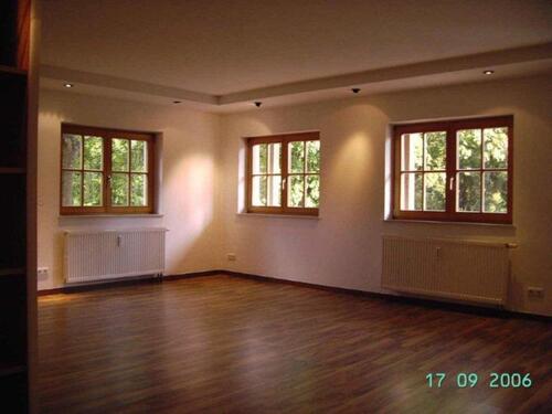 Foto - Tolle Wohnung 105qm , 2,5 Zi , EBK , Terrasse , eigener Eingang