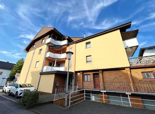 Foto - Hell. Charmant. Zentral - geräumige 2-Zimmer-Wohnung im Herzen von Lohmar mit Balkon & Keller