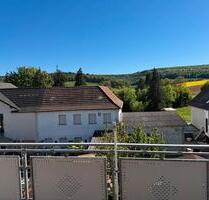 Helle 4 Zimmer Wohnung mit EBK und Ausblick - Schaafheim