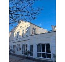 Wohnung im Zentrum von Marne mit sehr großem Balkon