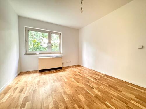Foto - Wohnen am Dutzendteich: top gepflegte 2-Zimmer-Wohnung +++ WG-geeignet +++