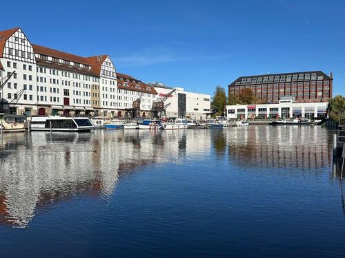 Foto - Für 6 Monate! Möblierte 2-Zi-Whg. mit Balkon nahe Tempelhofer Haf