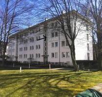 Helle 2-Zimmer-Wohnung mit Balkon in ruhiger Lage - sofort frei - Regensburg Galgenberg Helle 2-Zimmer-Wohnung mit Balkon in ruhiger Lage - sofort frei - Regensburg Galgenberg