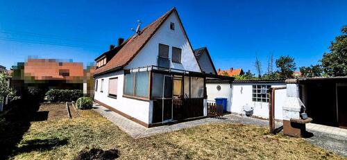Foto - Charmante Doppelhaushälfte mit Garten in ruhiger Lage in Erlangen