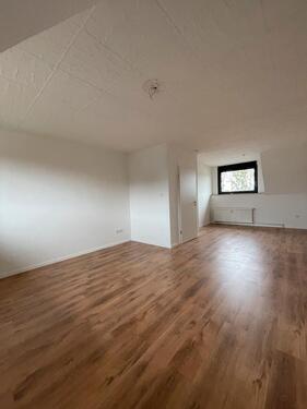 Foto - 3 - Zimmer Wohnung - 650,00&nbsp;EUR Kaltmiete, ca.&nbsp; 75,00&nbsp;m&sup2;
