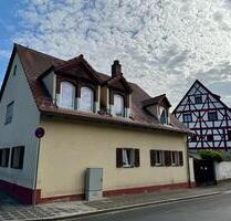 Großzügiges Zweifamilienhaus in zentraler Lage Nürnberg-Mögeldorf Großzügiges Zweifamilienhaus in zentraler Lage Nürnberg-Mögeldorf