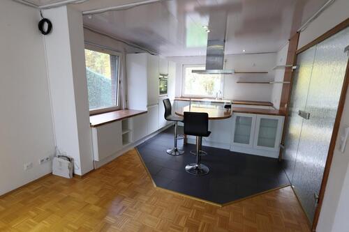 Foto - Gepflegte, dreistöckige Doppelhaushälfte