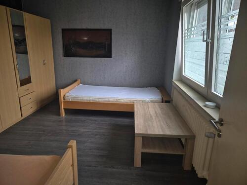 Foto - WG-Haus Zimmer - 280,00 EUR Kaltmiete,