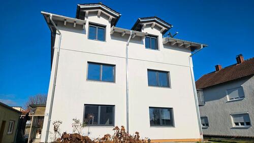 Foto - Frisch kernsanierte Wohnung im 2. Obergeschoss