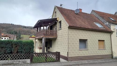 Foto - Einfamilienhaus - 86.000,00&nbsp;EUR Kaufpreis, ca.&nbsp; 120,00&nbsp;m&sup2;