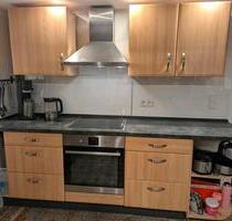 Küche in Holzoptik - 1.400,00 EUR Kaltmiete, in Gummersbach (PLZ: 51645) Berstig Süd