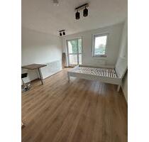 Voll möblierte EG - Wohnung mit neuer EBK und Wintergarten im EG -- TG-Stellplatz ** Top ** - Weiden in der Oberpfalz