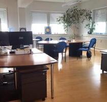 Attraktive Büro-Geschäftsräume - hell, günstig, gut gelegen - Bergkirchen