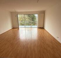 Schöne helle Seniorenwohnung mit Parkblick - Schwalmtal