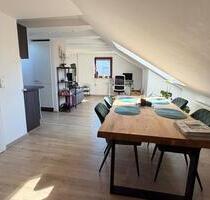 Schöne 2 Zimmerwohnung mit Bad und EBK ab 01.11.2026 - Erlangen Alterlangen