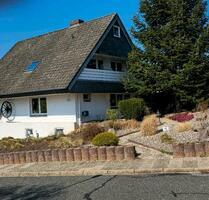 Einfamilienhaus mit Carport und Gartenhaus (provisionsfrei) - Reinfeld (Holstein)