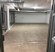 Stellplatz Motorrad, Roller für Winter trocken, inkl Strom - Bayreuth Meyernberg