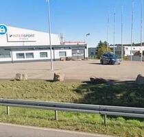 20-25 Parkplätze direkt an B27 - 600,00&nbsp;EUR Miete, in Bad Dürrheim (PLZ: 78073)