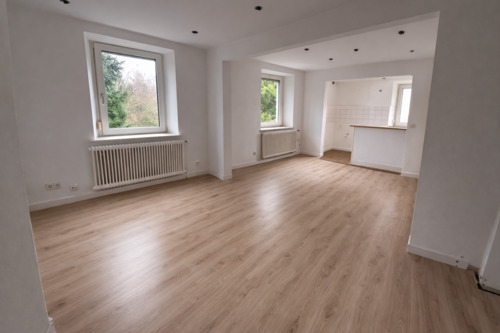 Foto - **Was will man mehr? +eigener Garten +frisch gestrichen +neuer Laminat +neues Tageslichtbad**