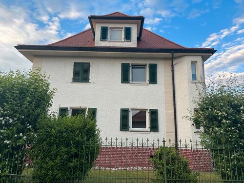 Foto - Villa Komplett Zu Vermieten Ab Sofort 7 Zimmern