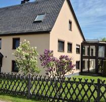 EFH mit 2 WE incl. Werkstatthalle, Pool, Wintergarten,Sauna,Kamin - Rochlitz