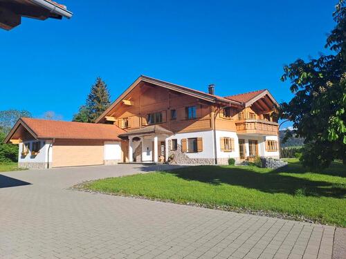 Foto - 2,5 Zimmerwohnung zur Miete - 1.300,00&nbsp;EUR Kaltmiete, ca.&nbsp; 93,67&nbsp;m&sup2;
