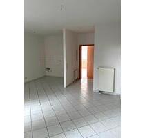 2 Zimmer Wohnung mit Balkon - 470,00 EUR Kaltmiete, ca.  48,00 m² in Erfurt (PLZ: 99086) Johannesplatz