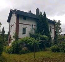 Generationenhaus od. Renditeobjekt Vielseitiges Mehrfamilienhaus - Aue-Bad Schlema
