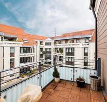 Helle 3-Zi.-Wohnung mit Altbaucharme und Balkon in A-Oberhausen - Augsburg